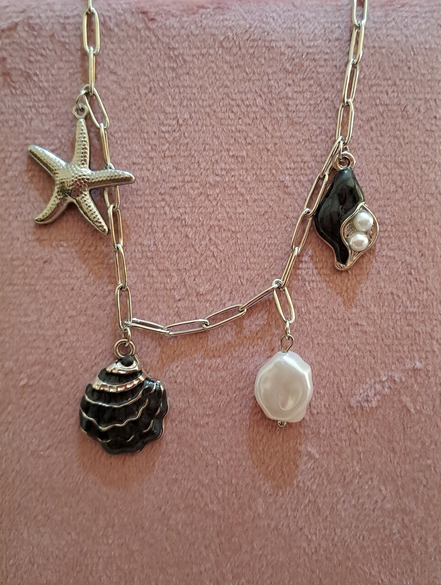 Abbracci del mare- nero abissale 