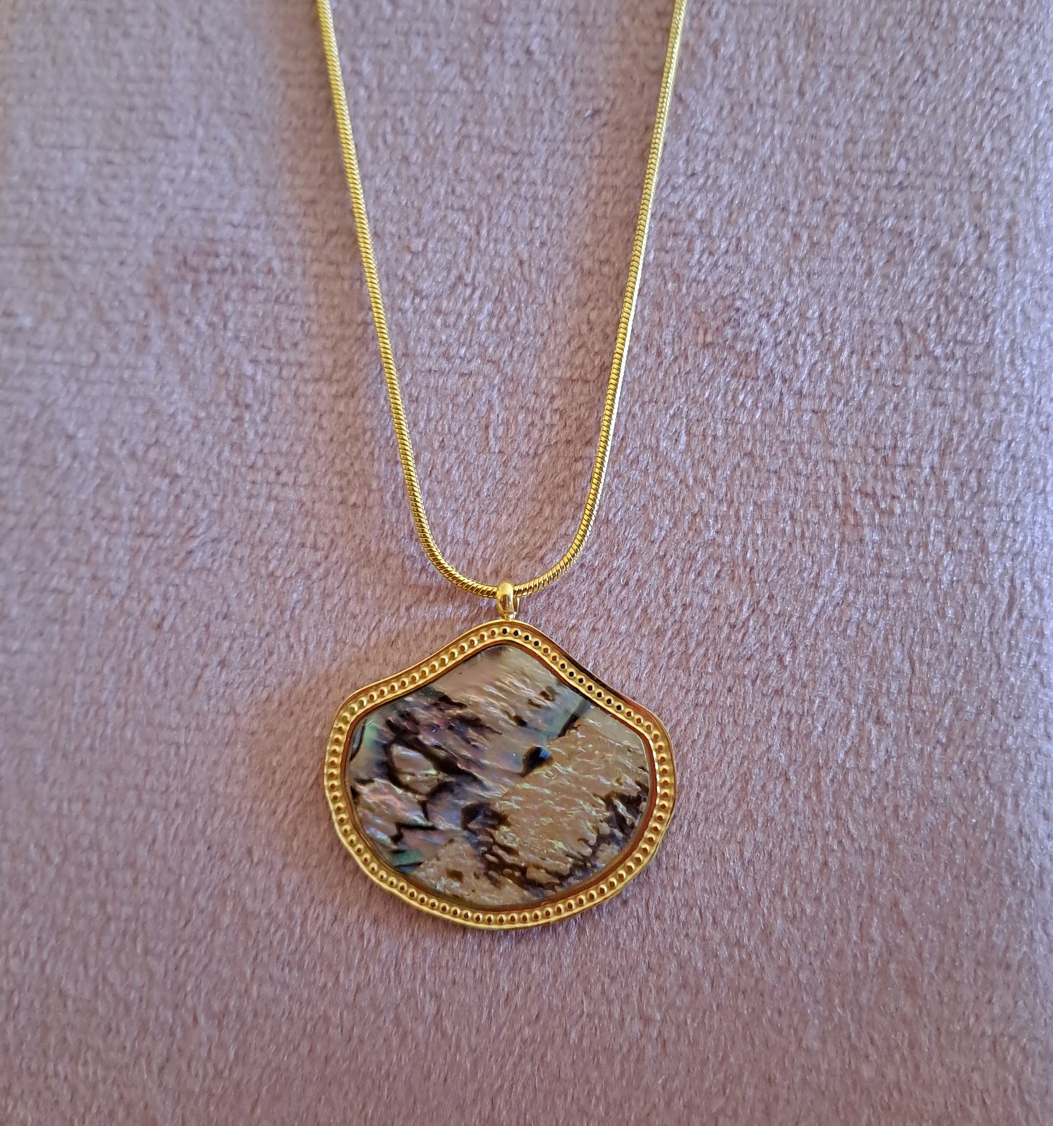 Conchiglia in Madreperla venata gold 